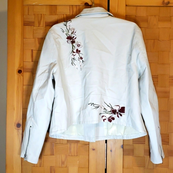 ๐ Kate & Mallory Leather, Floral, Jacket ๐ - Picture 3 of 3